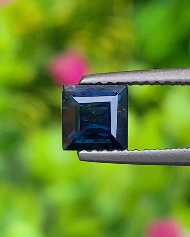พลอย ไพลิน blue sapphire 1.20 กะรัต (Cts.) พลอยแท้ อัญมณีมงคลประจําวันเกิด เครื่องประดับพลอย