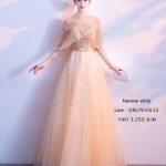 ชุดราตรียาวแขนระบายแต่งด้วยผ้าลูกไม้ปักมุกกระโปรงตาข่ายสวยหรู (เชือกผูกหลัง)