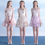 Pre-order ชุดราตรีสั้น ชุดเพื่อนเจ้าสาว ตกแต่งด้วยลายดอกไม้ทั้งชุด กระโปรงผ้าแก้ว สีชมพู สีครีมแชมเปญ สีม่วง (เชือกผูกหลัง)