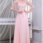 พร้อมส่ง ชุดราตรียาว สีชมพู แขนยาว แบบเรียบหรู แต่งลูกไม้เซาะดอก ปักลูกปัดมุก