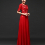 Pre-order ชุดราตรียาว แขนสามส่วน สีแดง กระโปรงผ้าซาติน อกแต่งด้วยลูกไม้ ปักเลื่อม ซิปหลัง