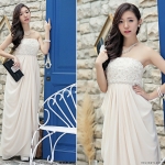 Pre-order ชุดราตรียาว สีขาว ตกแต่งด้วยดอกไม้ คาดเอวด้วยเพชร กระโปรงจับจีบ ช่วยพร่างหน้าท้อง