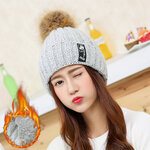 หมวกไหมพรมกันหนาวซับผ้าขนนุ่ม แต่งปอมเฟอร์ใหญ่ (11916L)