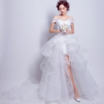 Pre-order ชุดแฟนซี ชุดเจ้าสาว ชุดราตรี ชุดเจ้าสาว ไหล่ปาด สีขาว หน้าสั้นหลังยาว ผ้าไหมแก้ว เชือกผูกหลัง