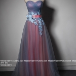 Pre-order ชุดราตรียาว ชุดเพื่อนเจ้าสาว เกาะอก เว้ารูปหัวใจ แต่งลูกไม้และคาดผ้าที่เอว สีน้ำเงิน