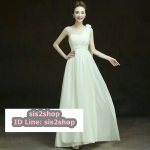 พร้อมส่ง ชุดเดรสยาว เกาะอก ไหล่เดียว จับสม๊อกด้านหลัง สีครีม