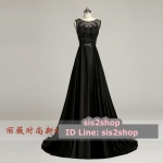 พร้อมส่ง ชุดราตรียาว สีดำ ปักลูกไม้แต่งเลื่อม ด้านหลังเป็นแบบซีทรู กระโปรงผ้าซาติน ชายยาว