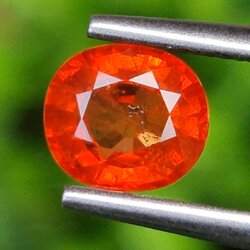 พลอย บุษราคัม Yellow Sapphire 1.30 กะรัต (Cts.) พลอยแท้ อัญมณีมงคลประจําวันเกิด เครื่องประดับพลอย