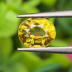 พลอย สฟีน Natural Sphene 0.85 กะรัต (Cts.) ดิบ (Unheated) พลอยแท้ อัญมณีมงคลประจําวันเกิด เครื่องประดับพลอย