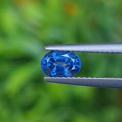 พลอย ไพลิน Blue sapphire 1.11 กะรัต (Cts.) ดิบ unheated พลอยแท้ อัญมณีมงคลประจําวันเกิด เครื่องประดับพลอย