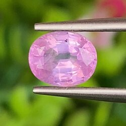 พลอย ชมพู พม่า พิ้ง แซฟไฟร์ Burmese Pink Sapphire 1.36 กะรัต (Cts.) พร้อมใบเซอร์ พลอยแท้ อัญมณีมงคลประจําวันเกิด เครื่องประดับพลอย