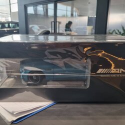 โมเดลรถ Mercedes-amg sl 63 4matic+ 1:18