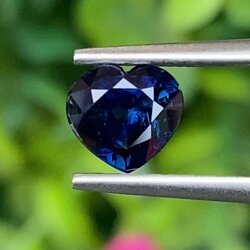 พลอย ไพลิน Blue Sapphire 1.16 กะรัต (Cts.) ดิบ (Unheated ) พร้อมใบเซอร์ (With Certificate) พลอยแท้ อัญมณีมงคลประจําวันเกิด เครื่องประดับพลอย