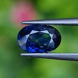 พลอย ไพลิน blue sapphire 0.86 กะรัต (Cts.) ดิบ unheated พลอยแท้ อัญมณีมงคลประจําวันเกิด เครื่องประดับพลอย