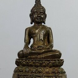 L075 รูปหล่อพระพุทธ หลวงพ่อลมูล วัดเสด็จ จ.ปทุมธานี