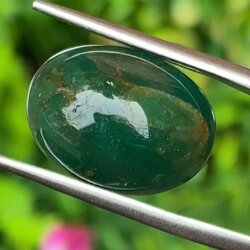พลอย มรกต Natural Emerald แซมเบีย 10.59 กะรัต (Cts.) พลอยแท้ อัญมณีมงคลประจําวันเกิด เครื่องประดับพลอย
