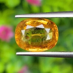 พลอย บุษราคัม Yellow Sapphire 3.76 กะรัต (Cts.) พลอยแท้ อัญมณีมงคลประจําวันเกิด เครื่องประดับพลอย