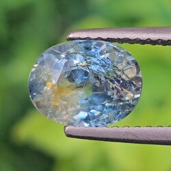 พลอย ไพลิน Blue Sapphire 2.70 กะรัต (Cts.) ดิบ Unheated พลอยแท้ อัญมณีมงคลประจําวันเกิด เครื่องประดับพลอย