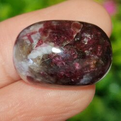 พลอย ทัวร์มารีน (Tourmaline) 31.97 กะรัต (Cts.) อัญมณีมงคลประจําวันเกิด เครื่องประดับพลอย