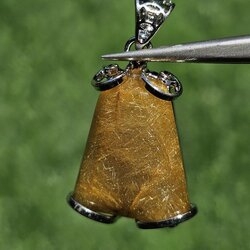 จี้ไหมทอง (Golden Rutilated Quartz) 8.11 กรัม g. พลอยแท้ อัญมณีมงคลประจําวันเกิด เครื่องประดับพลอย