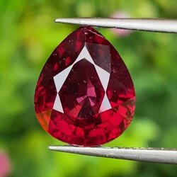 พลอย โรโดไลต์ กาเน็ท Rhodolite Garnet 8.22 กะรัต Cts.พลอยแท้ อัญมณีมงคลประจําวันเกิด เครื่องประดับพลอย