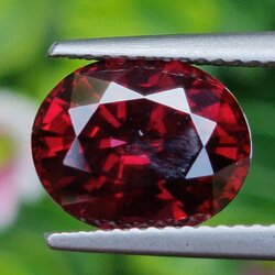 พลอย โรโดไลต์ กาเน็ท Rhodolite Garnet 4.90 กะรัต Cts.พลอยแท้ อัญมณีมงคลประจําวันเกิด เครื่องประดับพลอย
