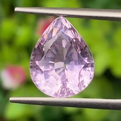 พลอย คุนไซท์ Kunzite 7.60 กะรัต (Cts.) พลอยแท้อัญมณีมงคล ประจําวันเกิด เครื่องประดับพลอย