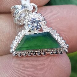 หยก พม่า แท้ Jade จี้หยก 翡翠吊坠 (Jade Pendant) พลอยแท้ อัญมณีมงคลประจําวันเกิด เครื่องประดับพลอย