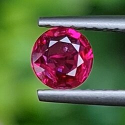 พลอย ทับทิม Ruby sapphire 0.55 กะรัต (Cts.) VS พลอยแท้ อัญมณีมงคลประจําวันเกิด เครื่องประดับพลอย