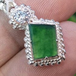 หยก พม่า แท้ Jade จี้หยก 翡翠吊坠 (Jade Pendant) พลอยแท้ อัญมณีมงคลประจําวันเกิด เครื่องประดับพลอย