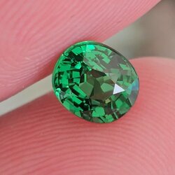 พลอย ซาโวไรท์ Tsavorite Garnet 1.24 กะรัต (Cts.) ดิบ Unheated พร้อมใบเซอร์ อัญมณีมงคลประจําวันเกิด เครื่องประดับพลอย