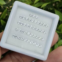 พลอย ขาว ไวท์ แซฟไฟร์ White Sapphire 43 เม็ด 3.07 กะรัต (Cts.)พลอยแท้ อัญมณีมงคลประจําวันเกิด เครื่องประดับพลอย