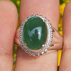 หยก พม่า แท้ Jade แหวนหยก 翡翠戒指 (Jadeite ring) 4.47 กะรัต (Cts.) (Size) 60 ดิบ ไม่ผ่านการปรับปรุง (Type A) พม่า (Myanmar)