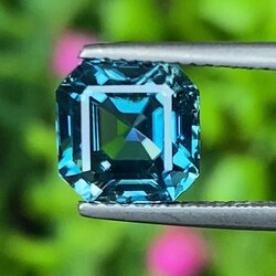 พลอย เพทาย (Zircon) 3.54 กะรัต (Cts.) พลอยแท้ อัญมณีมงคลประจําวันเกิด เครื่องประดับพลอย