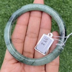 2001 หยก พม่า แท้ Jade กำไลหยก 57.2 มม. (Jadeite bracelet) พม่า (Myanmar)