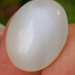 พลอย มุกดาหาร มูนสโตน moonstone 11.35 กะรัต (Cts.) พลอยแท้ อัญมณีมงคลประจําวันเกิด เครื่องประดับพลอย