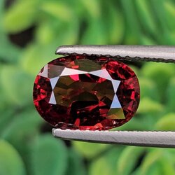 พลอย สปิเนล (Spinel) 2.45 กะรัต (Cts.) ดิบ (Unheated) พลอยแท้ อัญมณีมงคลประจําวันเกิด เครื่องประดับพลอย