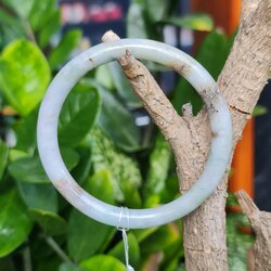 JB6711015 หยก พม่า แท้ Jade กำไลหยก 60.6 มม. (Jadeite bracelet) พม่า (Myanmar)