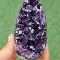 ก้อน ผลึก อเมทิส จีโอด Amethyst Geode 274 กรัม (grams.) พลอยแท้ อัญมณีมงคลประจําวันเกิด เครื่องประดับพลอย