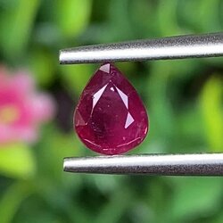 พลอย ทับทิม สยาม Siam Ruby Sapphire 0.75 กะรัต (Cts.) พลอยแท้ อัญมณีมงคลประจําวันเกิด เครื่องประดับพลอย