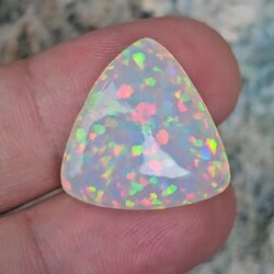 พลอย ไวท์ โอปอล White Opal 13.51 กะรัต (Cts.) พลอยแท้ อัญมณีมงคลประจําวันเกิด เครื่องประดับพลอย