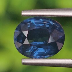 พลอย ไพลิน blue sapphire 2.25 กะรัต (Cts.) พลอยแท้ อัญมณีมงคลประจําวันเกิด เครื่องประดับพลอย