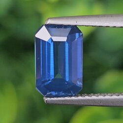 พลอย ไพลิน (Blue Sapphire) 2.11 กะรัต (Cts.) สีพิเศษ คอนฟลาวเวอร์ บลู (Cornflower Blue) พลอยแท้ อัญมณีมงคลประจําวันเกิด เครื่องประดับพลอย