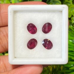 พลอย ทับทิม (Ruby Sapphire) 6.07 กะรัต (Cts.) 4 เม็ด (4 Pcs.) พลอยแท้ อัญมณีมงคลประจําวันเกิด เครื่องประดับพลอย