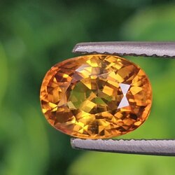 พลอย บุษราคัม yellow sapphire 2.66 กะรัต (Cts.) พลอยแท้ อัญมณีมงคลประจําวันเกิด เครื่องประดับพลอย