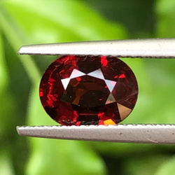 พลอย โรโดไลต์ กาเน็ท Rhodolite Garnet 2.22 กะรัต Cts. พร้อมใบเซอร์ พลอยแท้ อัญมณีมงคลประจําวันเกิด เครื่องประดับพลอย