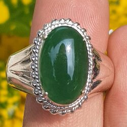 หยก พม่า แท้ Jade แหวนหยก 翡翠戒指 (Jadeite ring) 3.57 กะรัต (Cts.) (Size) 61 ดิบ ไม่ผ่านการปรับปรุง (Type A) พม่า (Myanmar)