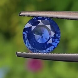 พลอย ไพลิน blue sapphire 1.08 กะรัต (Cts.) เผาเก่า VVS พลอยแท้ อัญมณีมงคลประจําวันเกิด เครื่องประดับพลอย