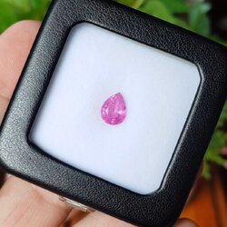 พลอย ชมพู พม่า พิ้ง แซฟไฟร์ Burmese Pink Sapphire *สีพิเศษ ชมพูสด Vivid Pink* 2.13 กะรัต (Cts.) พร้อมใบเซอร์ พลอยแท้ อัญมณีมงคลประจําวันเกิด เครื่องประดับพลอย