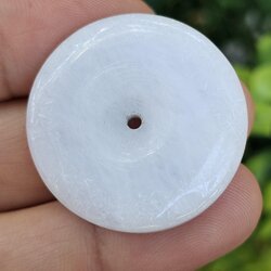 หยก พม่า แท้ Jade จี้โดนัทหยก (Bi-dise jadeite) พม่า (Myanmar) 65.21 กะรัต (Cts.)